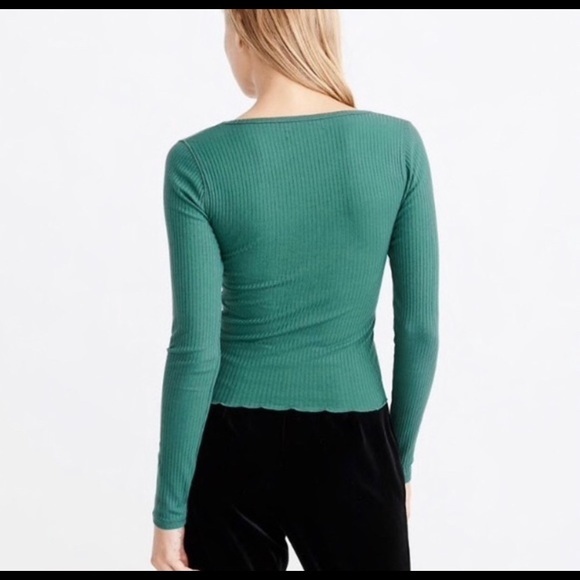 NWT Abercrombie & Fitch Green Scoop Neck Top XS & Small Available - Picture 2 of 2
